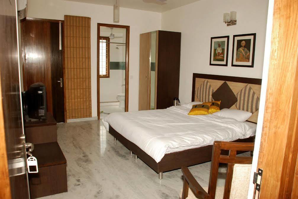 East End Retreat Bed and Breakfast New Delhi Buitenkant foto